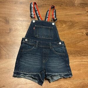 Girls size 6 Levi’s overalls